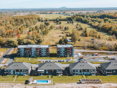 DMI Le Riviera - Condos neufs, Condo � vendre � Anjou � Saint-Laurent: 2 chambres, > 1&nbsp; 000 001&nbsp;$