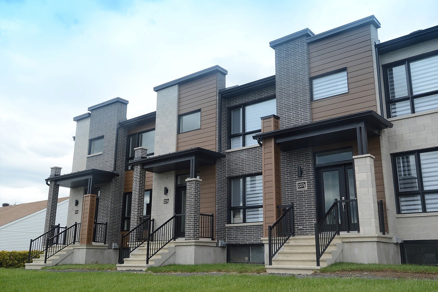 Urbacité Houses in Repentigny