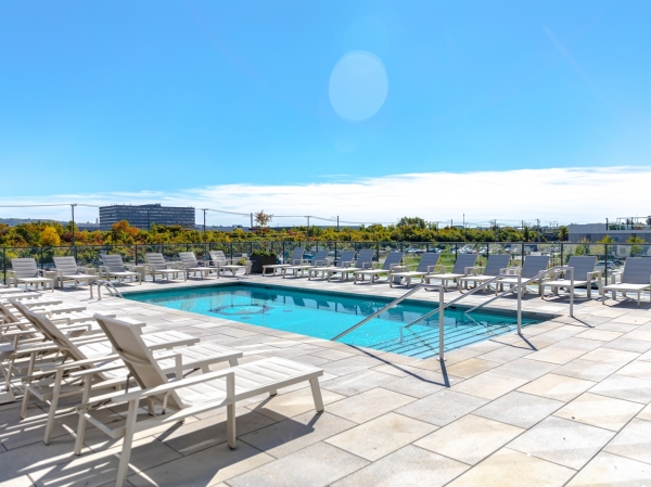 Voltige Condos - 18